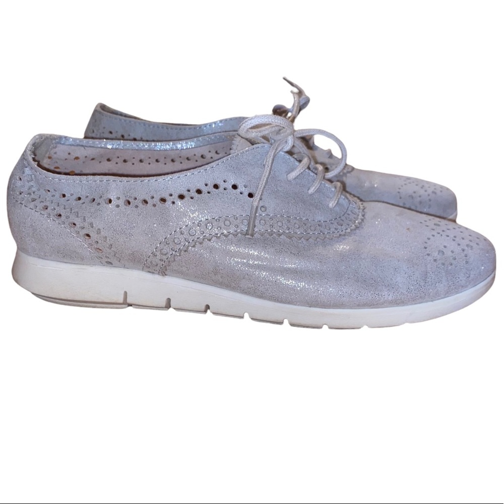 Sophie 17 Athletic Oxfords Size 7